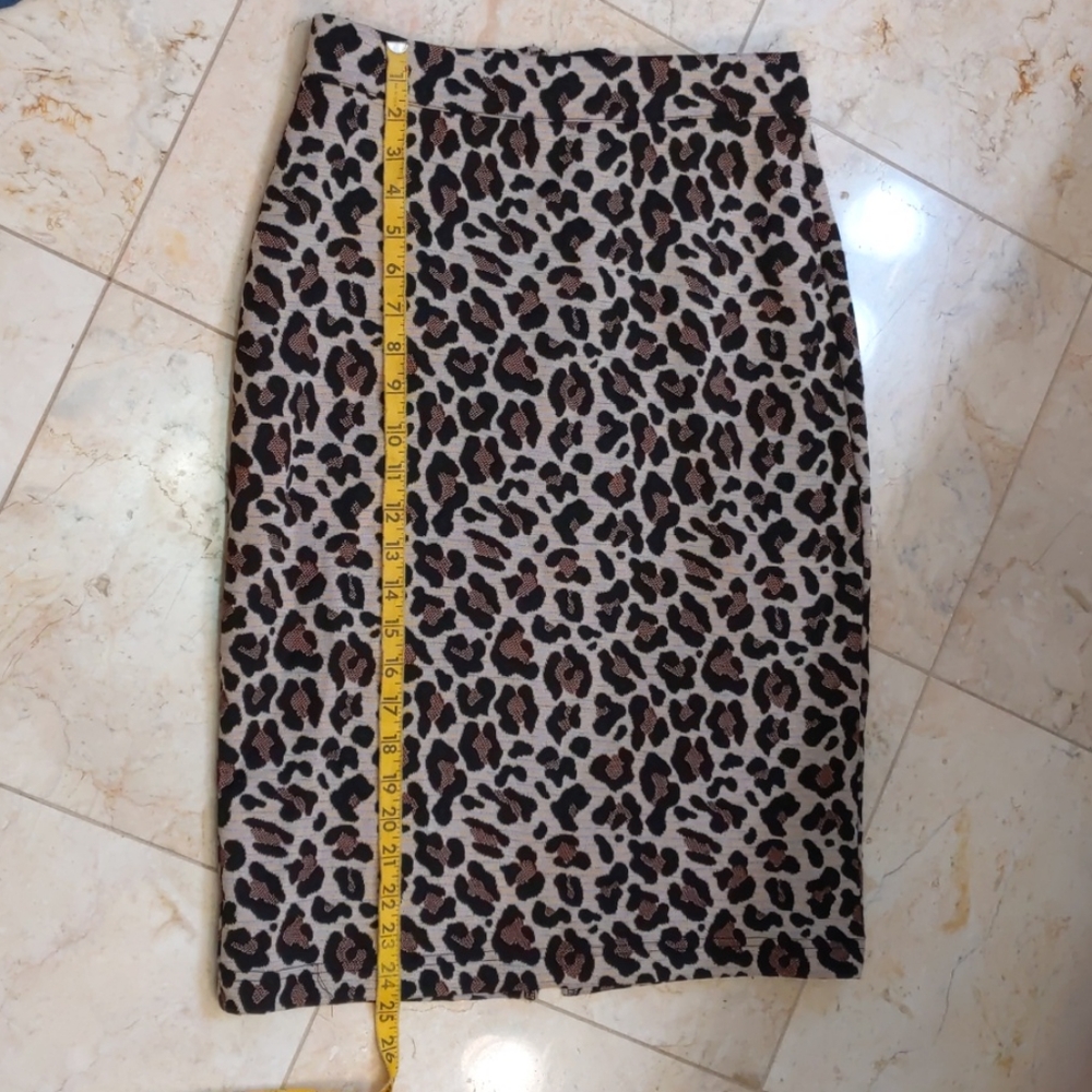 Maeve Leopard Print Pencil Skirt - Picture 5 of 8